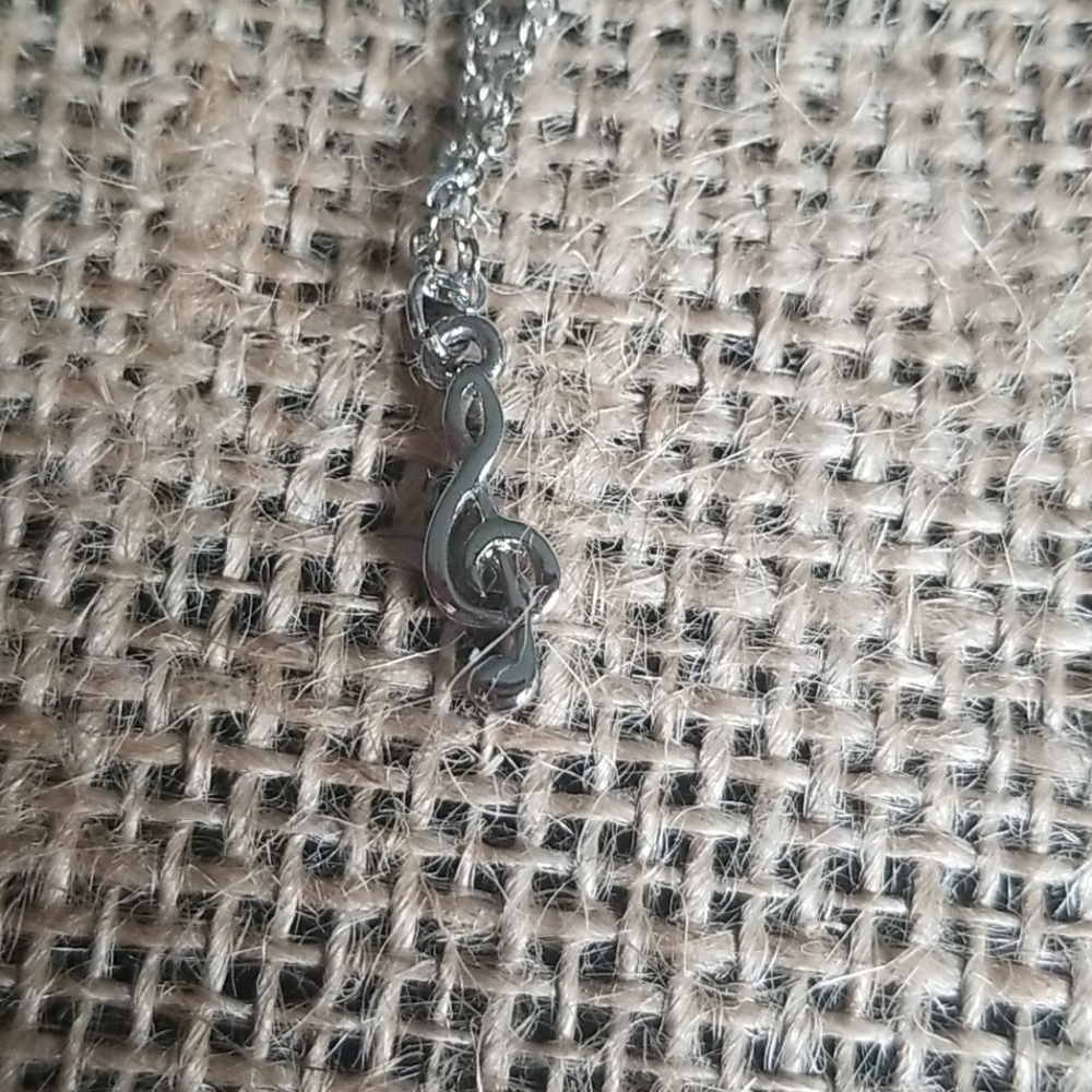 Cookie Lee Music Note necklace